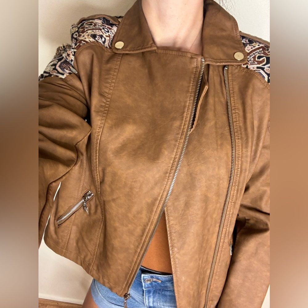 Chicos Faux-Leather embroidered Jacquard Moto Jacket size 0